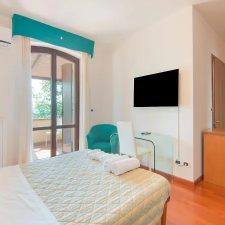 Hotel Majestic In With Private Pool Fermignano