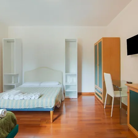 Majestic In With Private Pool 4*
