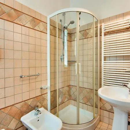 Otel Majestic In With Private Pool