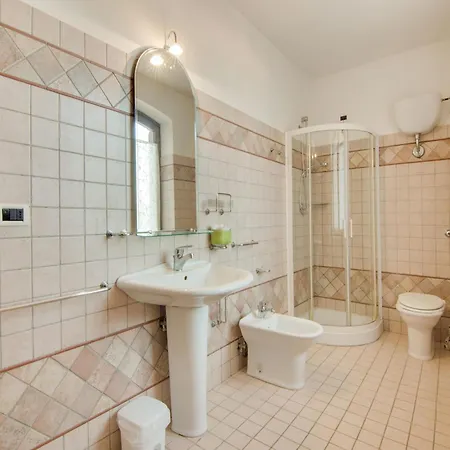 Majestic In With Private Pool 4* Fermignano