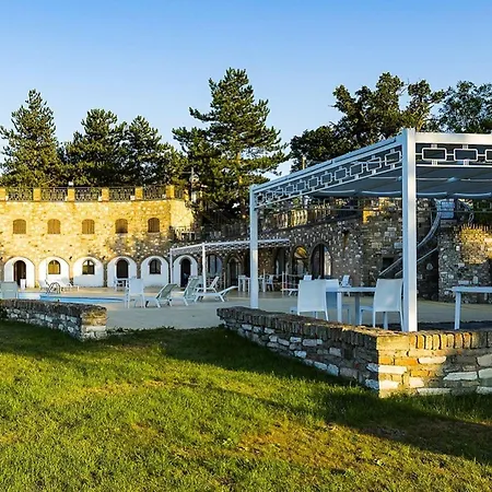 Majestic In With Private Pool Otel